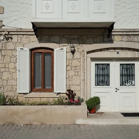 Inn Sedirli Ev Alacati