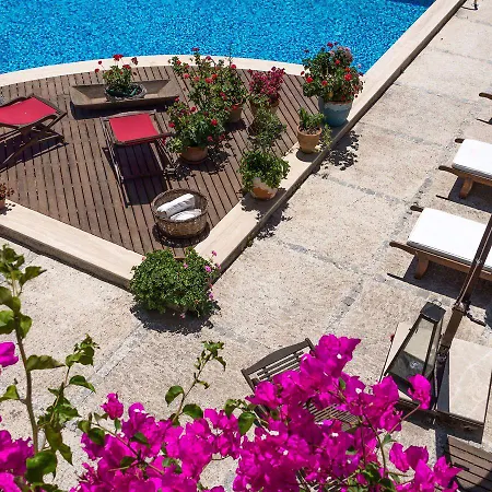 Sedirli Ev Inn Alaçatı