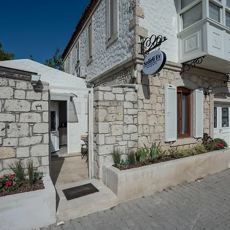Sedirli Ev Alaçatı