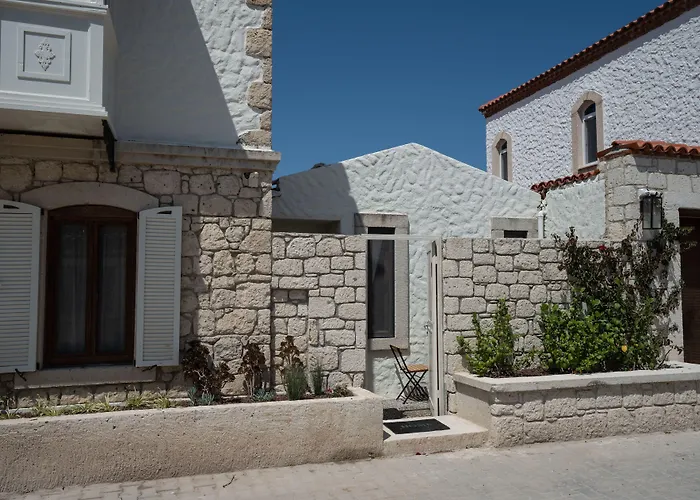 Han/Misafirhane Sedirli Ev Alaçatı