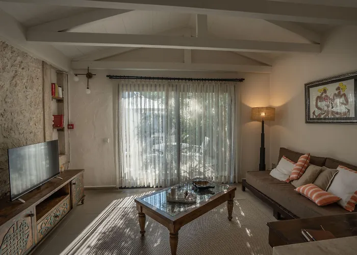 Han/Misafirhane Sedirli Ev 2*