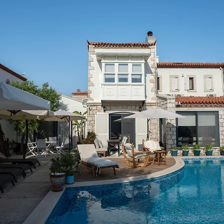 Sedirli Ev Alaçatı